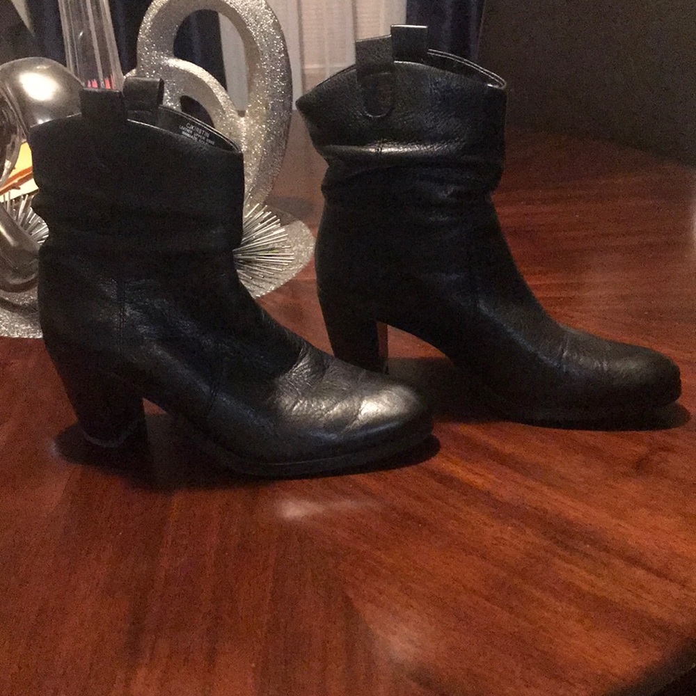 Circa Leather Boots
